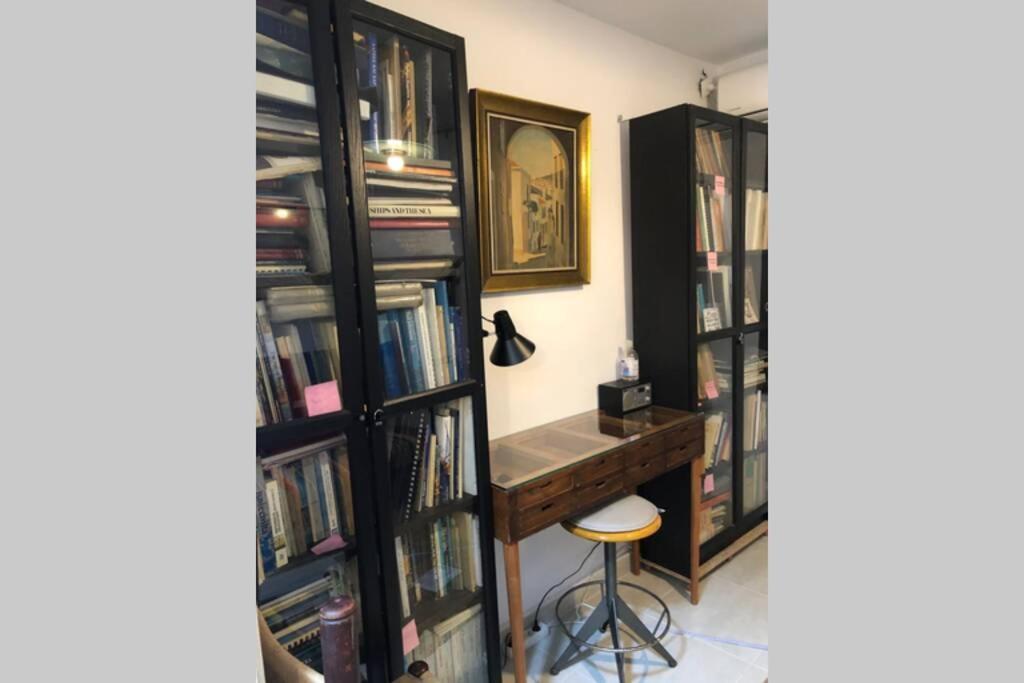 Exarcheia: Independent Ground Floor House. Apartment เอเธนส์ ภายนอก รูปภาพ